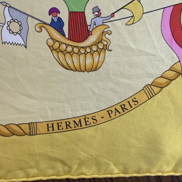 HERMES Vintage Les Folies du Ciel Yellow 90 cm Silk Square Scarf Box Good RARE - Picture 5 of 16